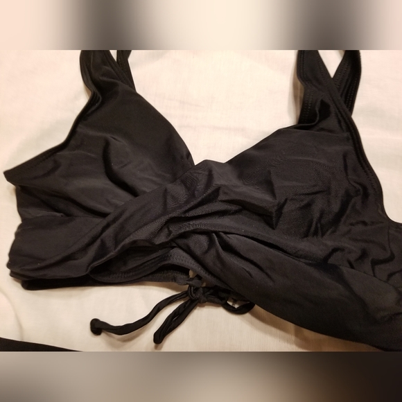 NwT bikini high waisted twisted bra with tie back detail medium - Picture 4 of 8